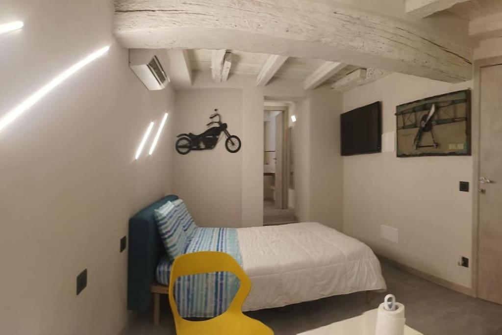 A Due Passi Dal Castello Apartment Soncino Luaran gambar
